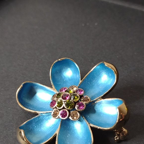 Very Pretty Multicolor Flower Brooch - Picture 8 of 10